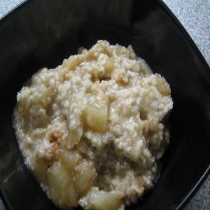 Microwave Apple Pie Oatmeal image