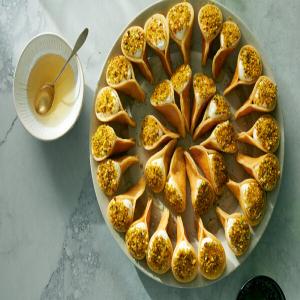 Qatayef Asafiri (Stuffed Semolina Pancakes) image