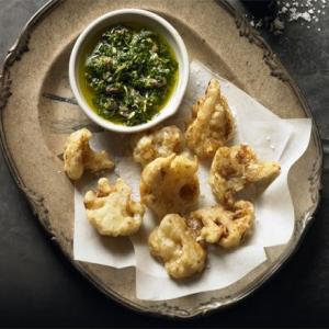 Cauliflower fritters with herby dipping sauce_image