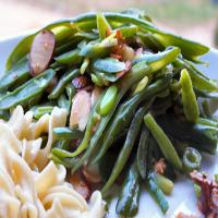 Haricot Vert - French Green Beans With Garlic and Sliced Almonds image