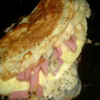 Ham, Apple, and Cheese Omelet_image