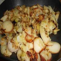 ELLEN'S CABBAGE AND FRIED POTATOES_image