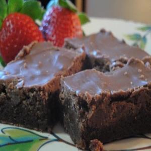Easy Milk Chocolate Frosting for Brownies_image