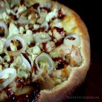 BBQ Chicken Pizza With Feta_image