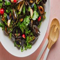 Chilled Mussel Salad image