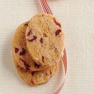 Cranberry-Pecan Cheese Wafers_image