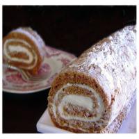 Pumpkin Cake Roll With Cream Cheese Filling_image
