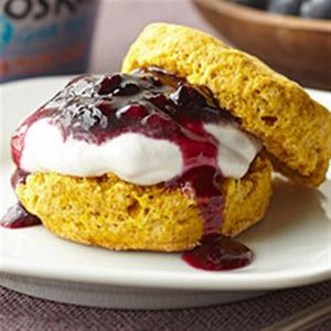 Pumpkin Shortcakes with Blueberry Cream Filling_image