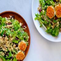 Quinoa Salad with Baked Goat Cheese Rounds_image