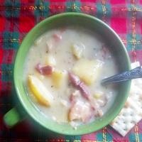 Creamy Potato and Peppered Bacon Soup_image
