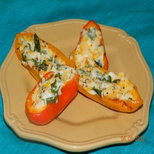 Spinach and Cheese Stuffed Mini Sweet Peppers_image