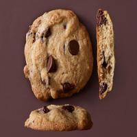 Crispy-Cakey Chocolate Chip Cookies image