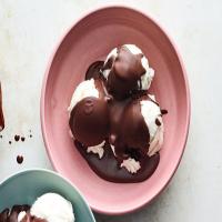 Chocolate Shell Ice-Cream Topping_image