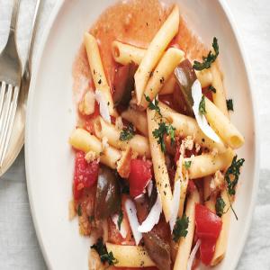 Penne with Tomatoes and Parsley Breadcrumbs_image