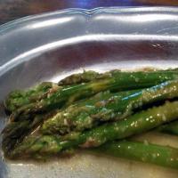 Asparagus Steamed With Lemon Butter_image