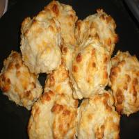 Cheddar-Garlic Biscuits image