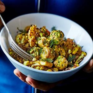 Chicken meatballs with quinoa & curried cauliflower_image