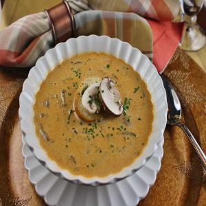 Geneva's Ultimate Hungarian Mushroom Soup_image