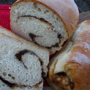 Overnight Cinnamon-Raisin Swirl Bread_image