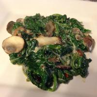 Creamed Spinach and Mushrooms for One image