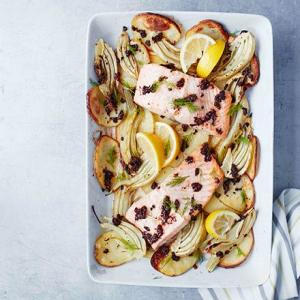 Baked salmon with potatoes & fennel_image