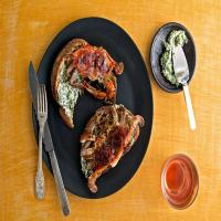 Soft-Shell Crab Crostini With Arugula Butter_image