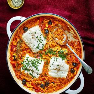 Baked cod with orzo & spicy sausage_image
