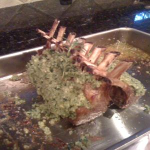 Roast Rack of Lamb With Herb Crust_image