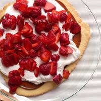 Simple Strawberry Dulce de Leche Shortbread Tart_image