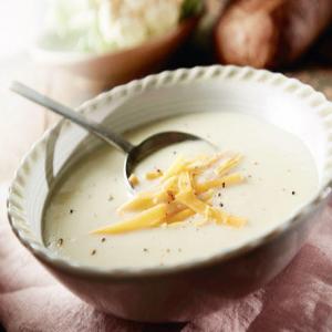 Easy Cauliflower Cheddar Soup_image