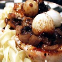 Pork Chops With Pearl Onions in Prune Sauce (Flambe')_image