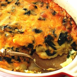 Cheesy Cheddar and Spinach Mashed Potato Casserole_image