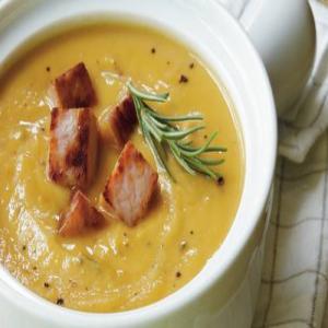 Sweet Potato-Peanut Soup with Ham Croutons_image