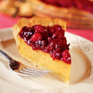 Creamy Pumpkin Pie with Cranberry Topping_image