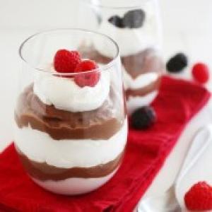 Skinny Chocolate Pudding Parfaits_image