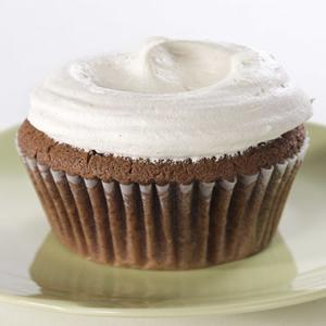 Chocolate Cupcakes with Vanilla French Buttercream_image