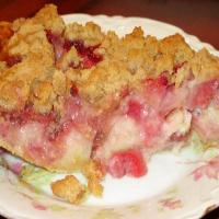Strawberry Rhubarb Cream Pie image
