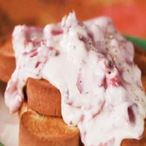 Creamed Chipped Beef & Toast Recipe_image