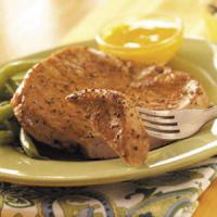 Broiled Pork Chops with Mango Sauce_image