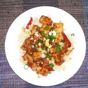 Tofu with Pork and Cashews image