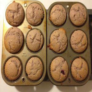 Pink Fresh Raspberry Muffins_image