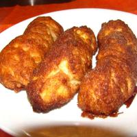 Canned Cinnamon Butter Biscuit Twisters_image