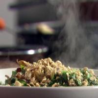 Farro with Asparagus, Hazelnuts and Kale Topped with Roasted Mushrooms_image