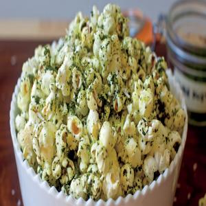Kale-Dusted Pecorino Popcorn image