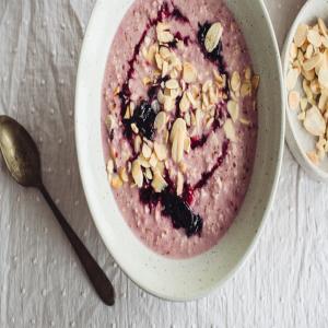 Cherry and Almond Overnight Oats_image