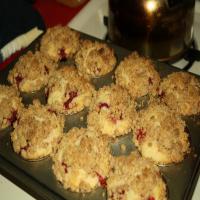 Strawberry Shortcake Crumb Muffins_image