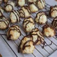 CHOCOLATE DRIZZLED COCONUT CAKE MIX COOKIES_image