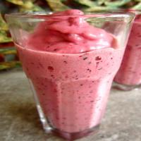 Thick Mixed Berry Smoothie_image