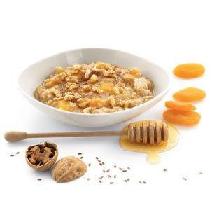 Toasted Oatmeal with Walnuts and Apricots_image
