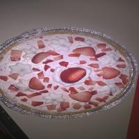 Quick and Easy Strawberry Shake Pie_image